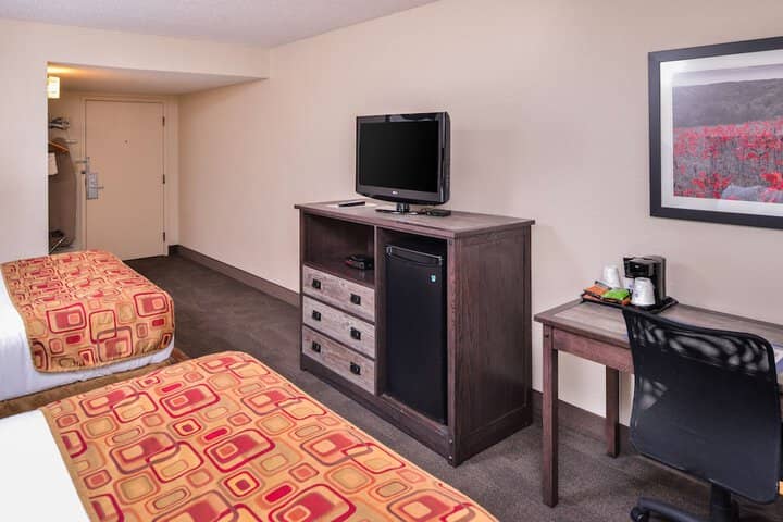 Room 8 of 22