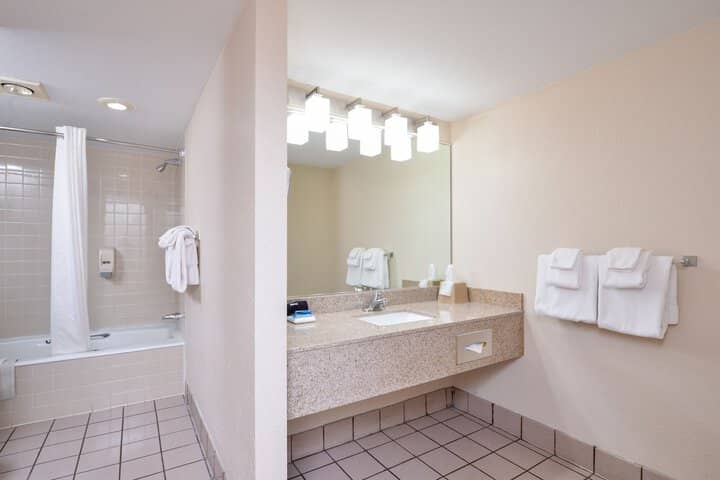 Room 14 of 22