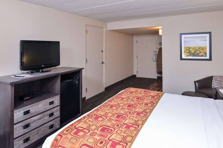 Room 11 of 22